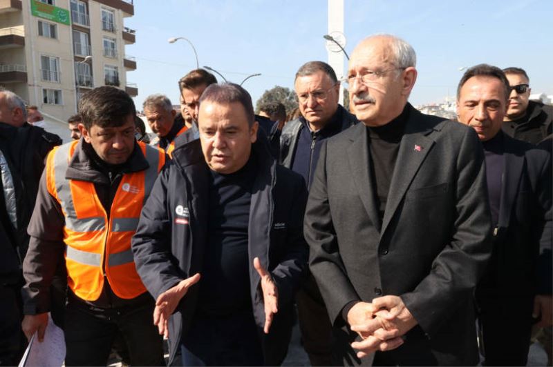 Başkan Böcek üçüncü kez deprem bölgesinde