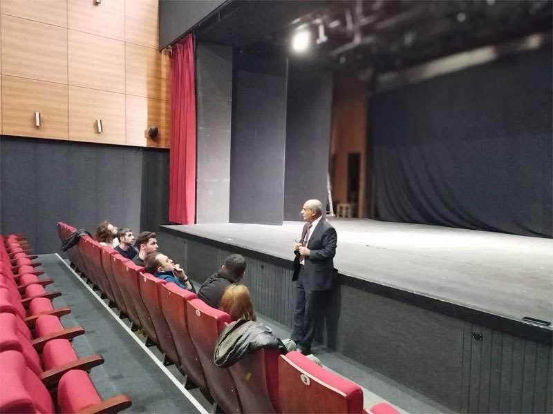 ODUNPAZARI BELEDİYE TİYATROSU ANKARA DEVLET TİYATROSU İLE BİR ARAYA GELDİ