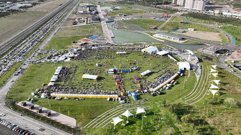 Büyükşehir’in Eseri Recep Tayyip Erdoğan Millet Bahçesi, Doldu Taştı