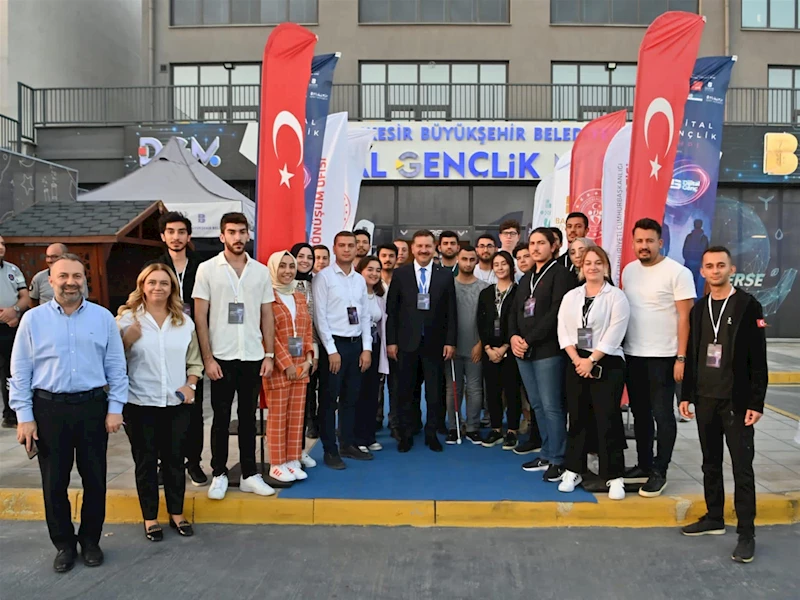 Cumhuriyet Çocukları, Balıkesir DGM’de Dijital Gençlik Kampı’na Katıldı