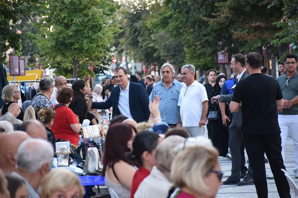 Sanatın kalbi, Büyükçekmece sokaklarında attı 