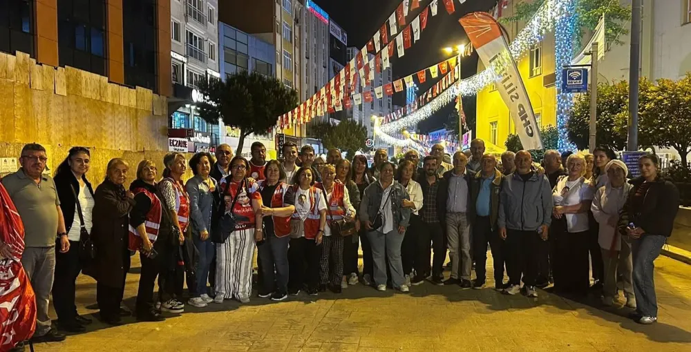 CHP BÜYÜKÇEKMECE İLÇE ÖRGÜTÜ MEYDANLARDA 